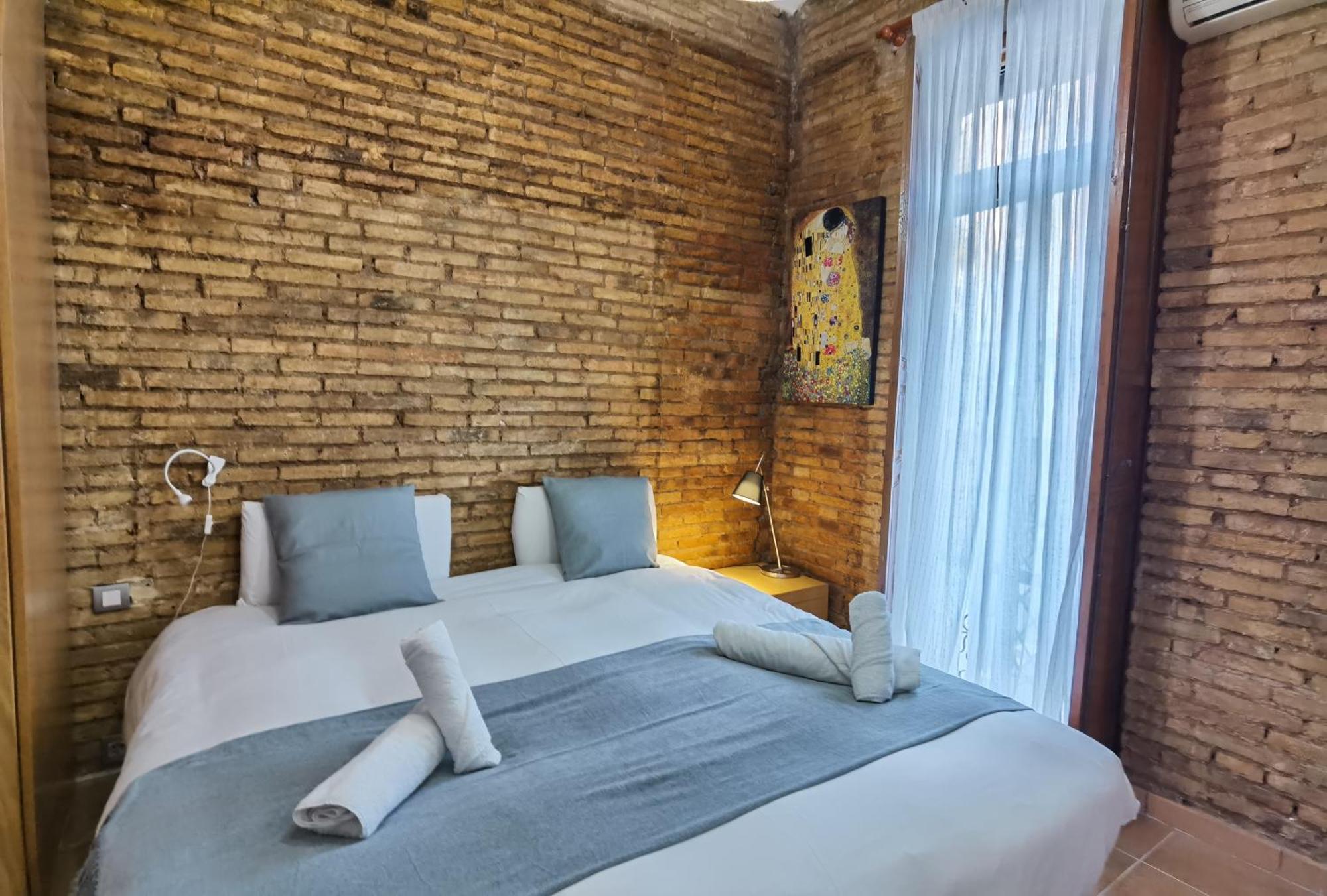 Enjoy 4 Pax At Ruzafa With Sunny Terrace Appartement *